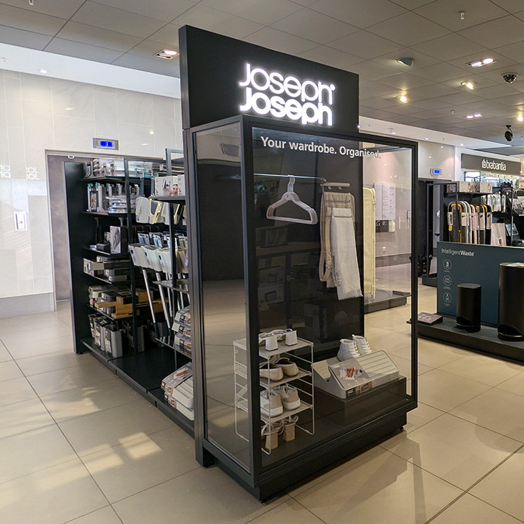 Joseph Joseph - Product Display